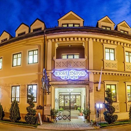 Hotel Slavia Salonta Zewnętrze zdjęcie