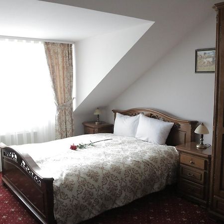 Hotel Slavia Salonta Zewnętrze zdjęcie