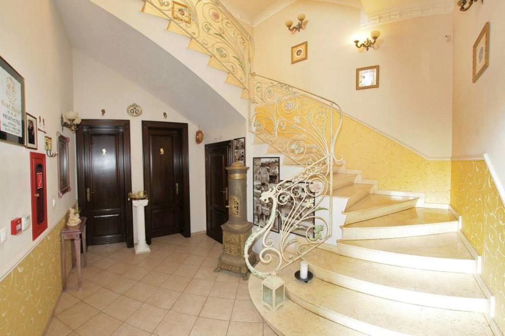 Hotel Slavia Salonta Zewnętrze zdjęcie