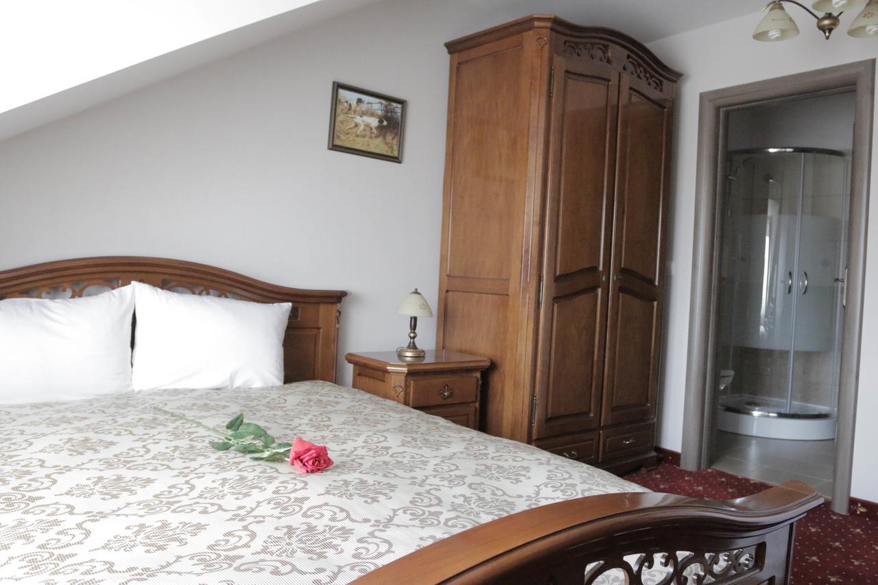 Hotel Slavia Salonta Zewnętrze zdjęcie